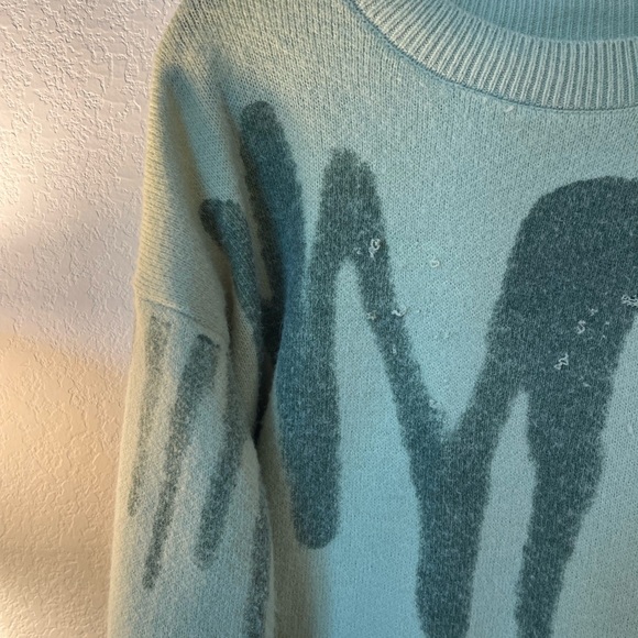 Green Abstract Pattern Sweater - Picture 5 of 5